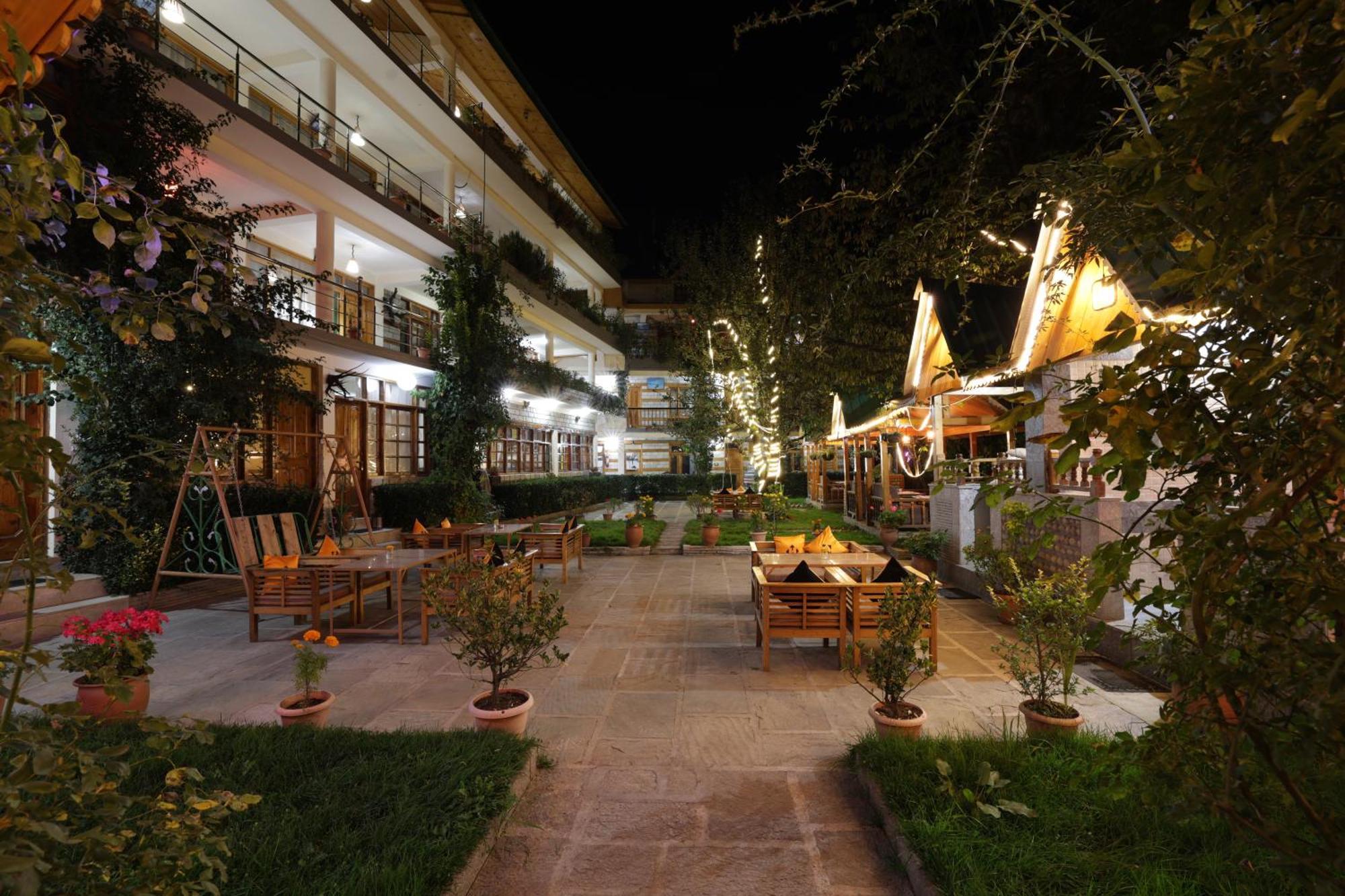 Hide-In Old Manali Hotel ภายนอก รูปภาพ